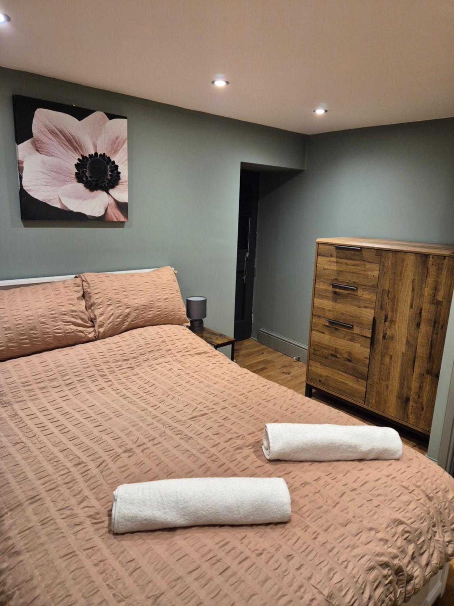 Charming 1 Bed Peak District Barn Conversion Foolow エクステリア 写真