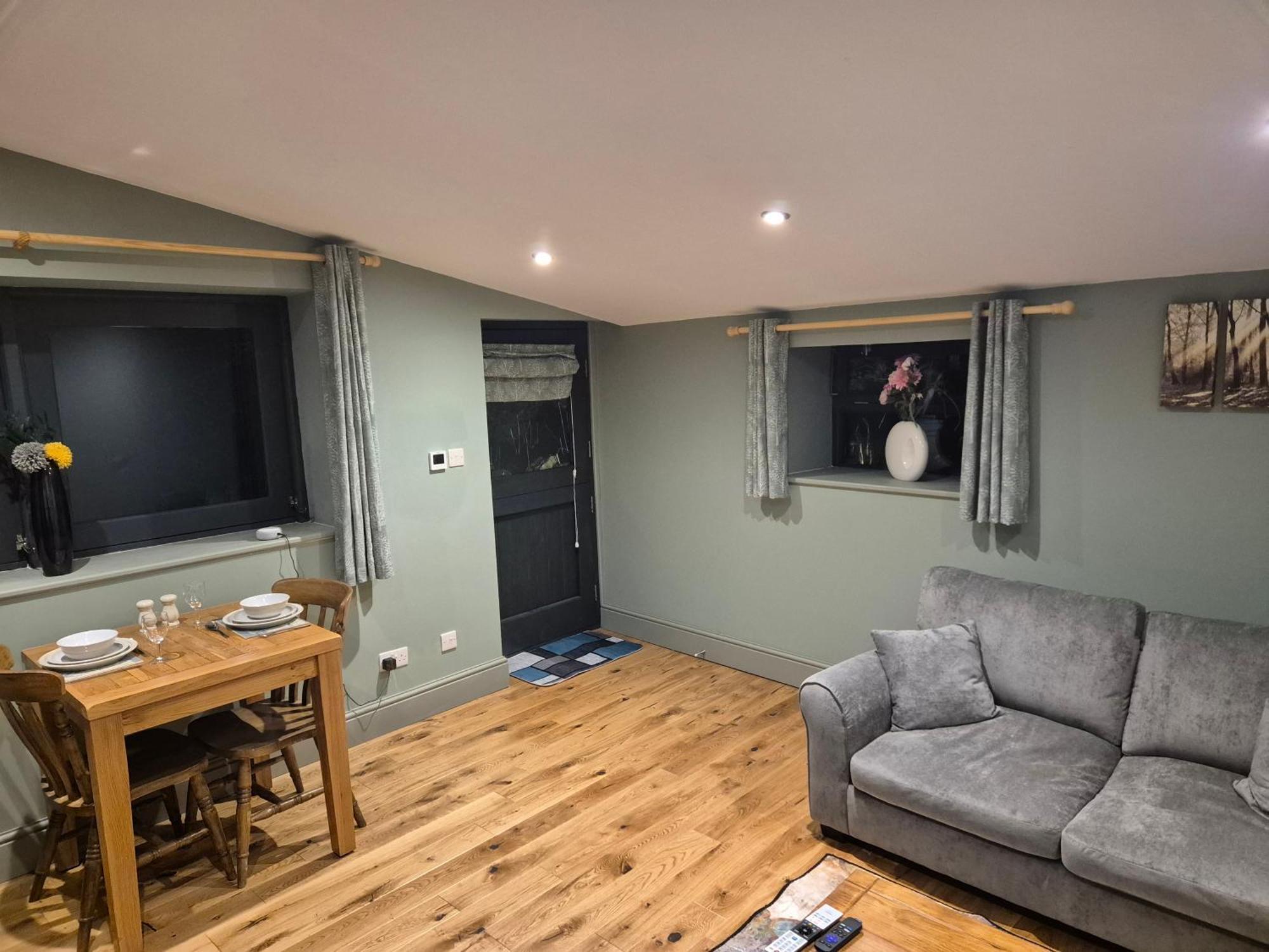 Charming 1 Bed Peak District Barn Conversion Foolow エクステリア 写真